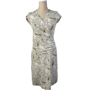 Athleta Dress Wrap Floral Stretch Casual Travel Comfort Olive White XS‎